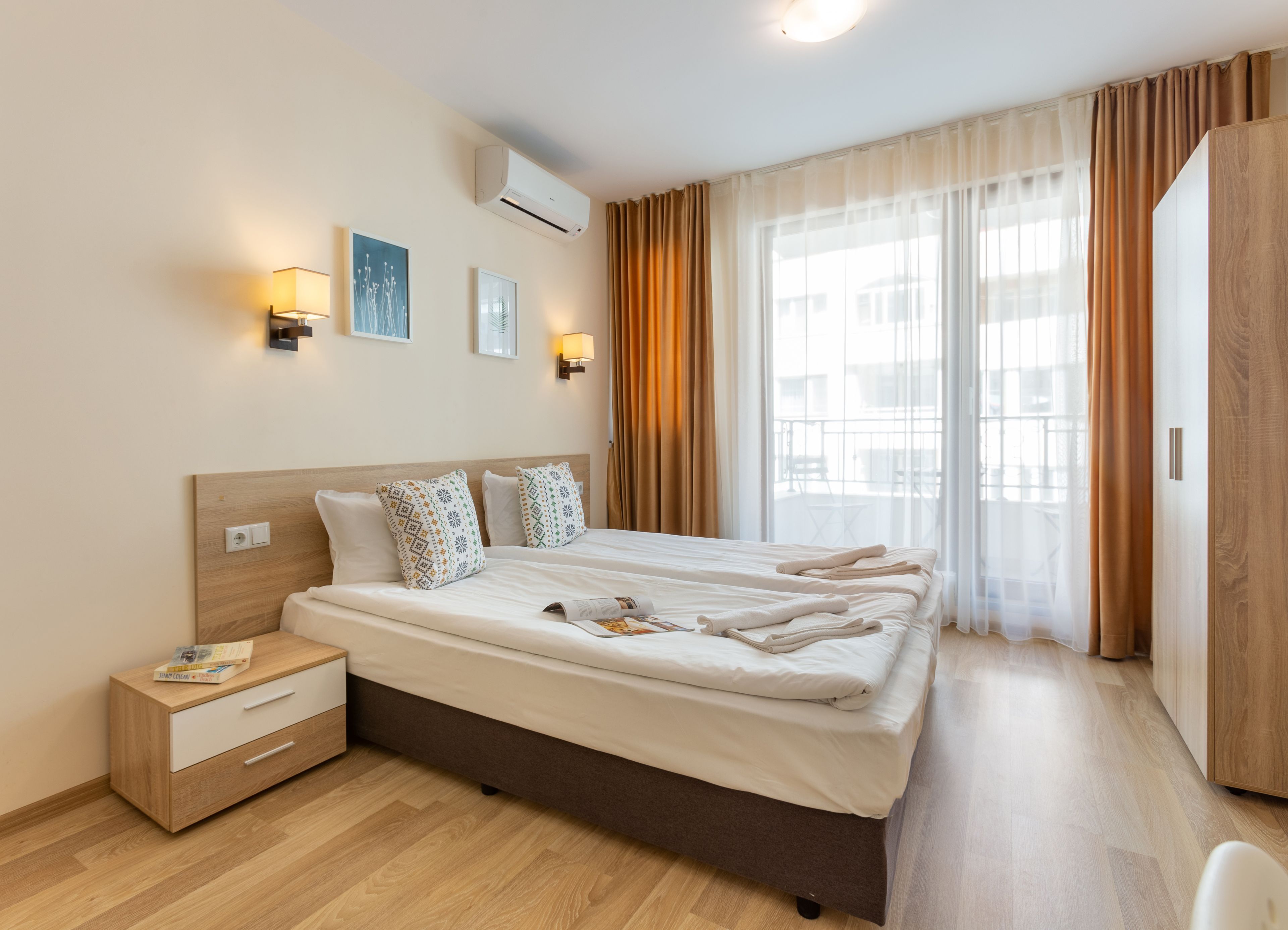 Zweibettzimmer (2 Einzelbetten) — Apartments Flora Burgas (3)